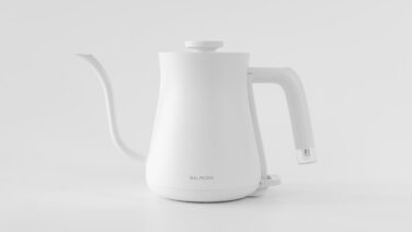 白い電気ケトル