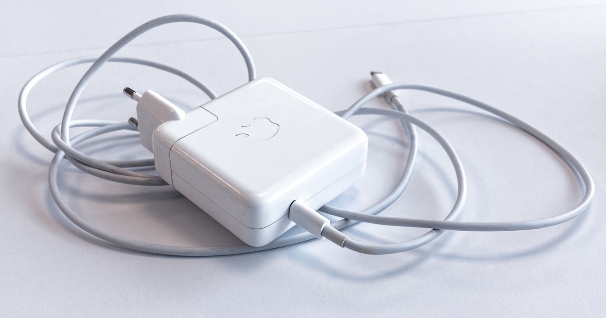 【筆者愛用】在宅5年のSIerプロジェクトマネージャーが本当に使い続けているAnker 5選｜充電・ケーブル・モバイルバッテリー完全解説【2026年5月最新】｜PC・ガジェット