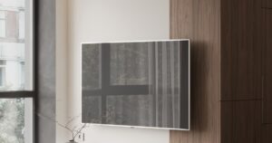 【筆者愛用】山崎実業 smart テレビ裏ラック 4889 レビュー｜在宅ワーカーがリビングのルーター・モデムを1台で隠す【2026年5月最新】